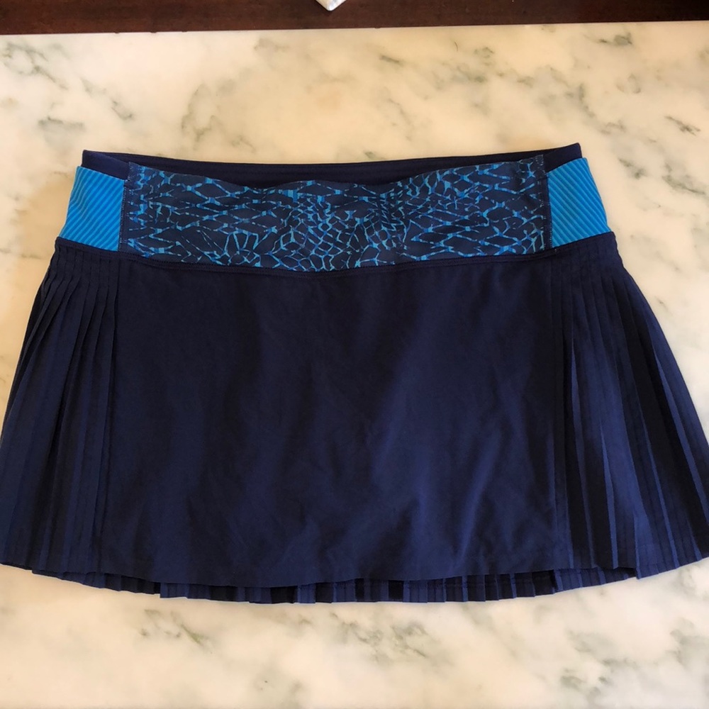 Lululemon Skirt - So cute on!